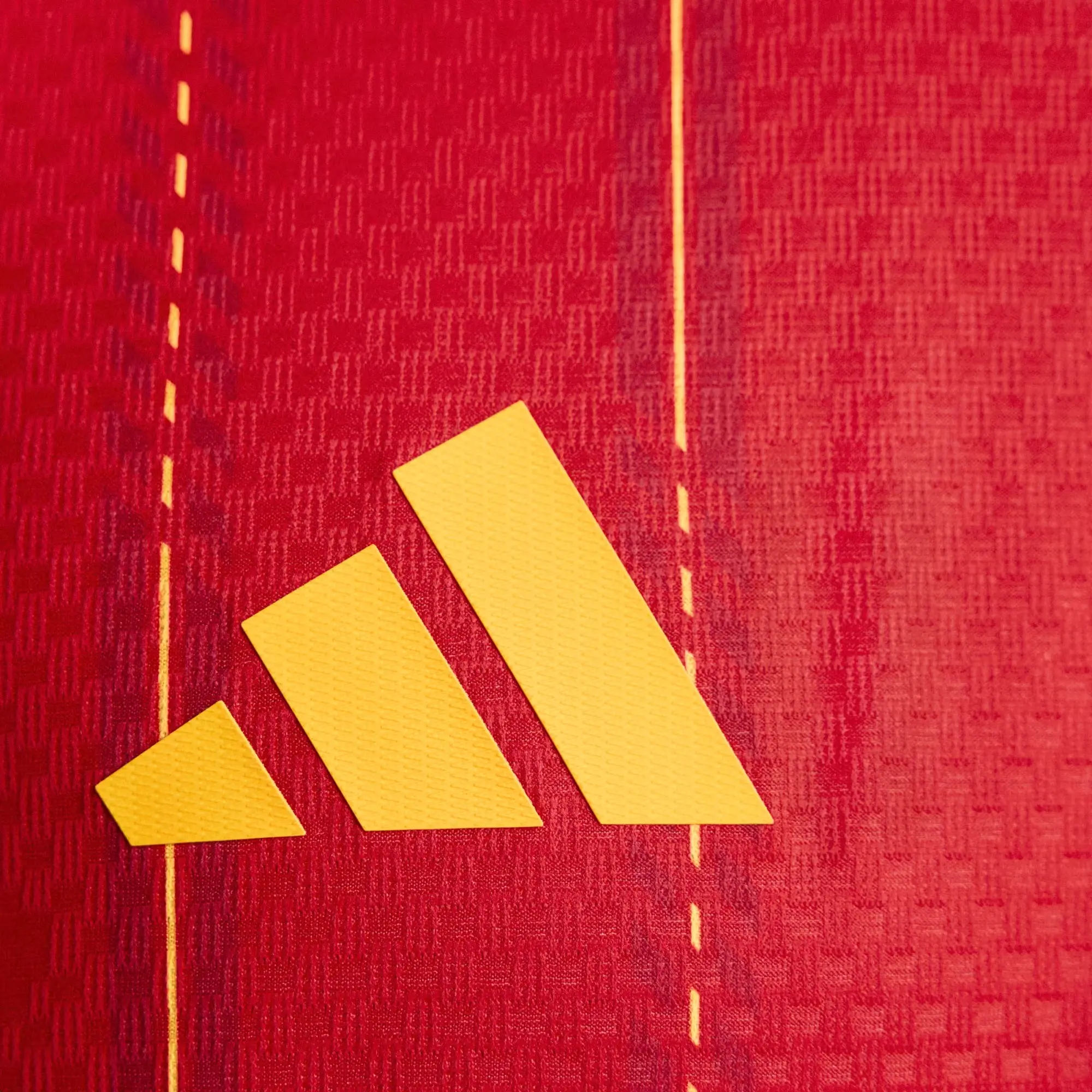 Set auténtico de camiseta local y visitante de España 2026
(2 camisetas + 2 pantalones cortos) — imagen 7